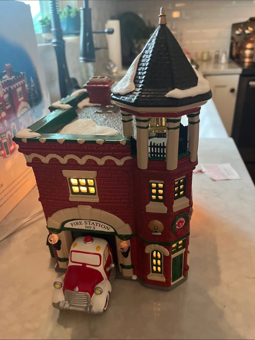 Department 56 Snow Village Fire Station #3 with Lighted Cord 54942 Retired w/Box